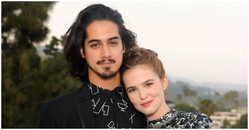(l-r): Avan Jogia e Zoey Deutch