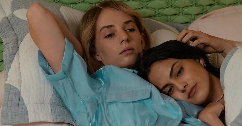 Hvem dater Camila Mendes? 'Do Revenge' Starlette afslørede hendes forholdsstatus på TikTok