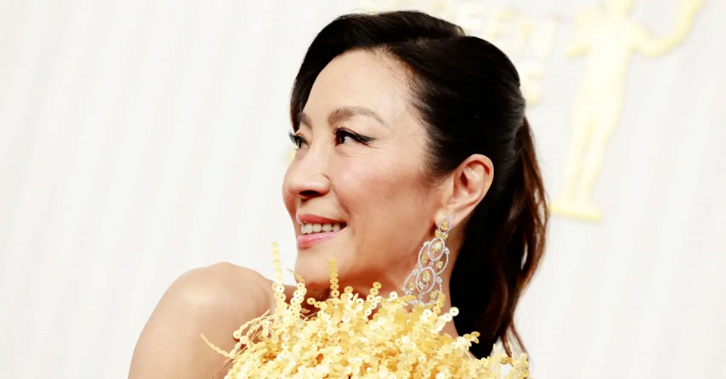 Μια ματιά στο 'Everything Everywhere All at Once' Η ιστορία της σχέσης της Star Michelle Yeoh