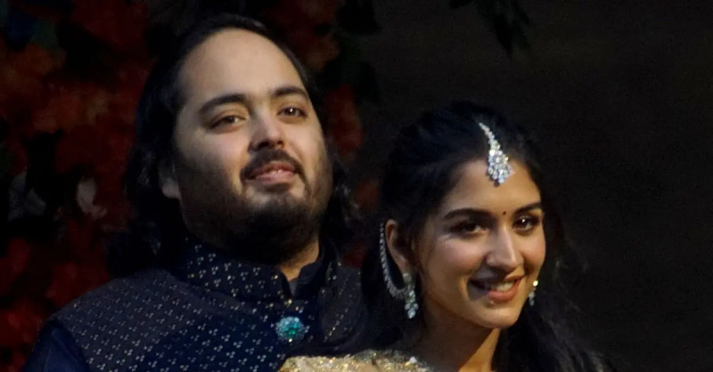 เรื่องราวความรักอินเดียสมัยใหม่ของ Anant Ambani และ Radhika Merchant ทำให้ใจเราละลาย