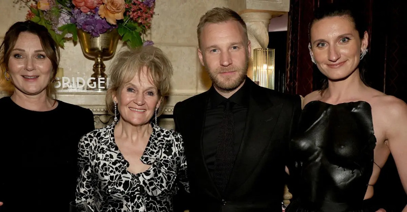 Ruth Gemmell, Lorraine Ashbourne, Sam Phillips e Bessie Carter participam da Netflix's 'Bridgerton' Season 3 World Premiere After Party