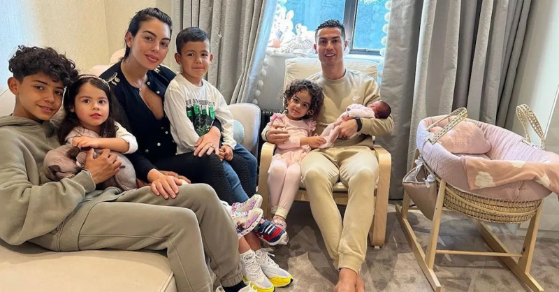   gia đình cristiano ronaldo