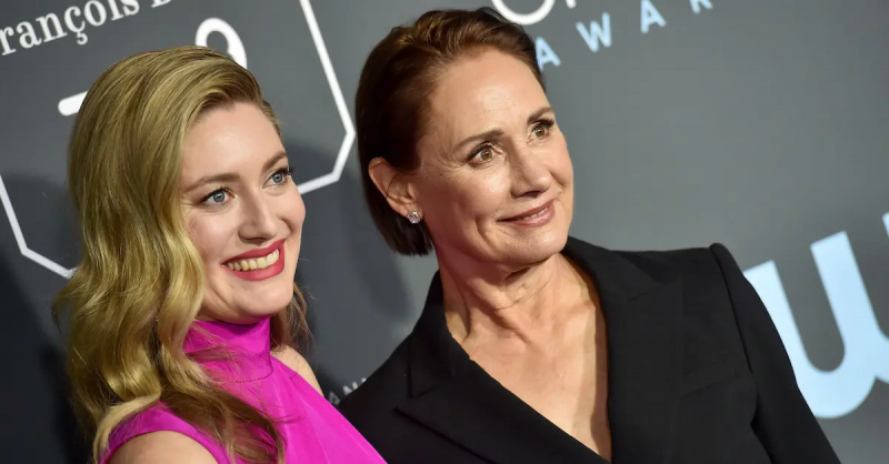 Zoe Perry ja Laurie Metcalf osallistuvat 24. vuotuiseen Critics-tapahtumaan' Choice Awards at Barker Hangar on Jan. 13, 2019 in Santa Monica, Calif.