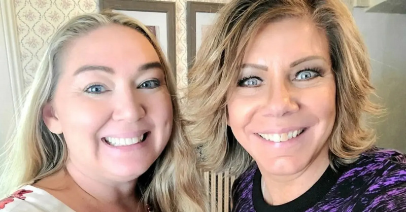 Meri Brown da'Sister Wives' and Jenni Sullivan take a photo together on Instagram on April 1, 2022.