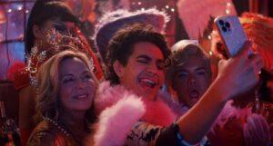   Glamorous: Czy Marco panny Benny jest trans?