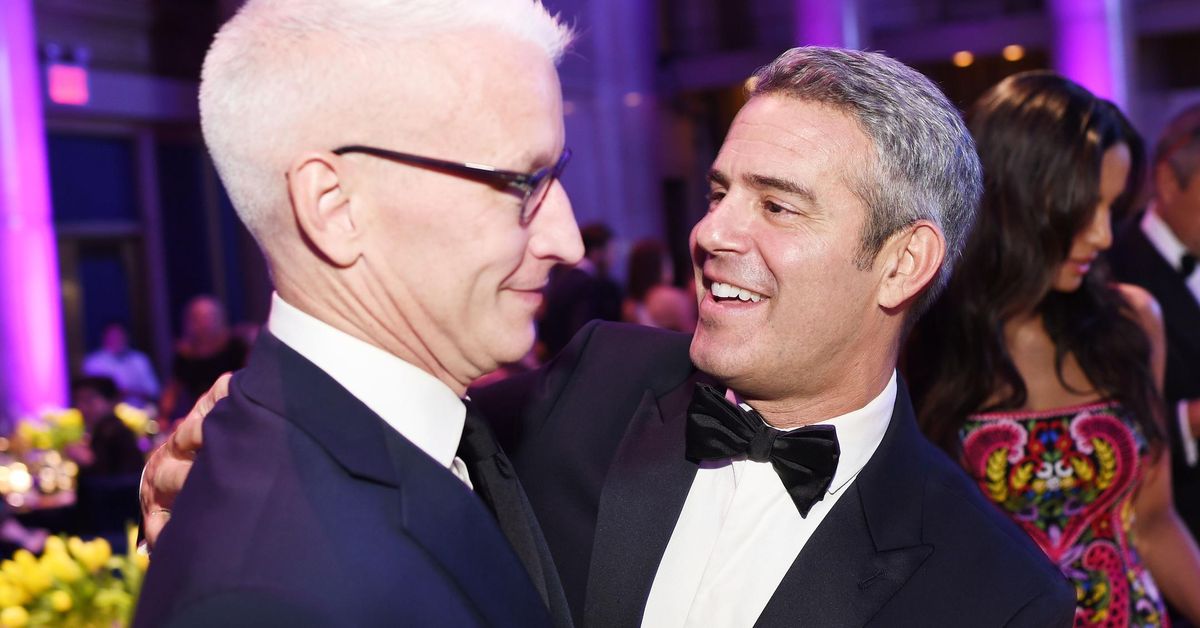 Nous sommes obsédés par la relation entre Anderson Cooper et Andy Cohen