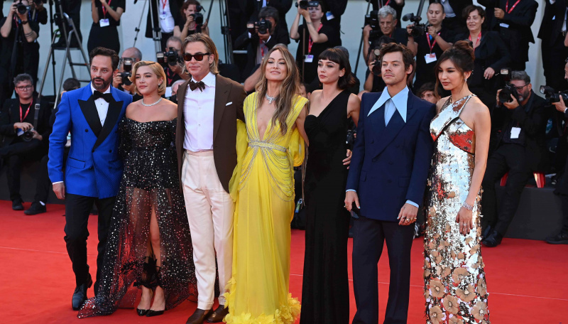 演员阵容'Don't Worry Darling' at the 2022 Venice Film Festival.
