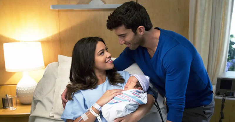 Gina Rodriguez în rolul lui Jane și Justin Baldoni în rolul lui Rafael'Jane the Virgin.'