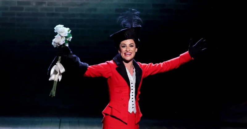 Lea Michele actuando para'Funny Girl' at the Tony Awards