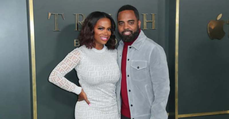 Kandi Burruss și Todd Tucker participă la Premiera Apple TV+'s Truth Be Told at AMPAS Samuel Goldwyn Theater on November 11, 2019 in Beverly Hills, California.