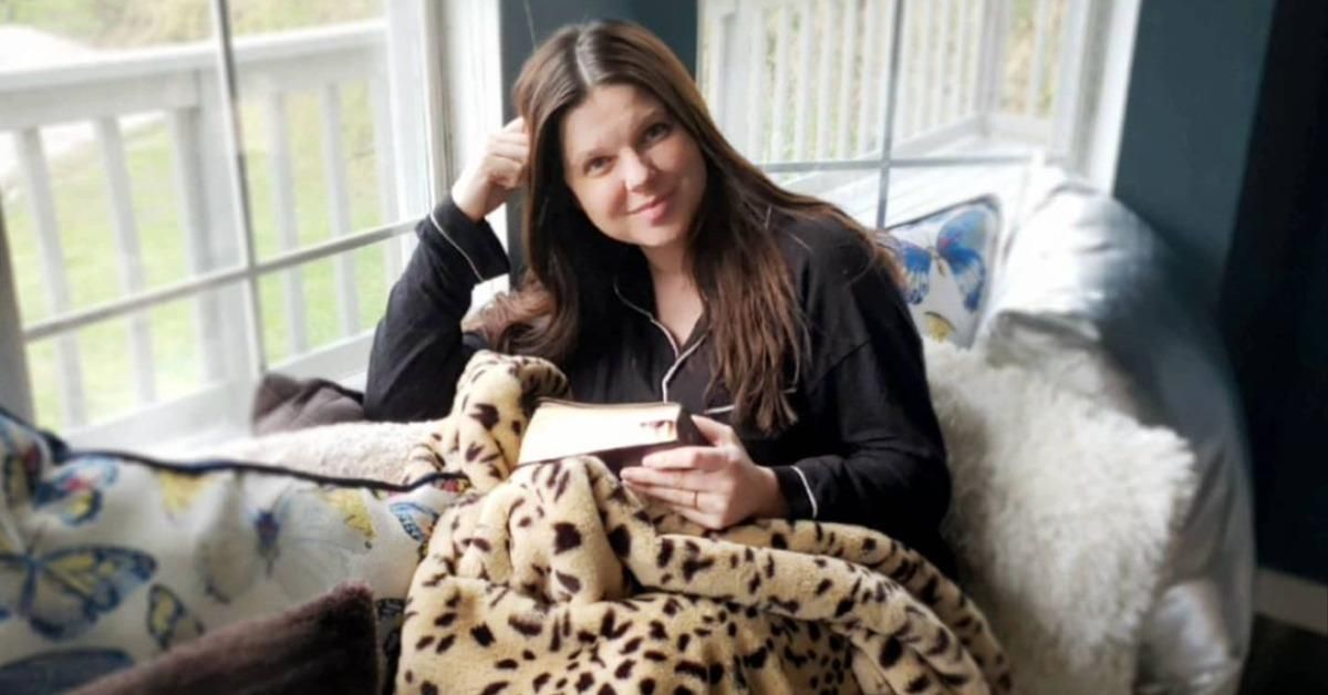 Handa na si Amy Duggar na Itapon ang Lahat ng 'Nagbibilang Sa' Tsaa