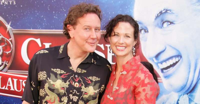 Thẩm phán Reinhold và vợ Amy Reinhold tại'The Santa Clause 3' premiere