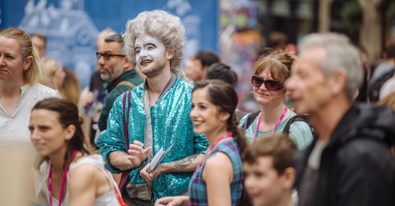 14 sztár, aki nagyot ért az éves Edinburgh Fringe Fesztiválnak köszönhetően