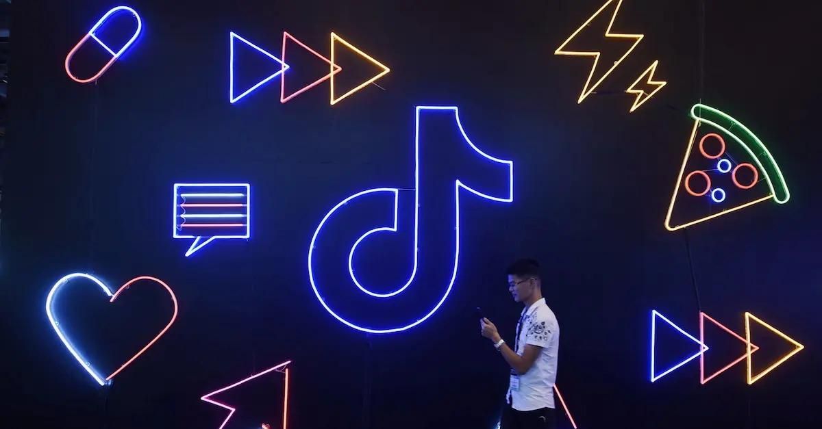 تحدي Buss It هو اتجاه آخر يسيطر على TikTok