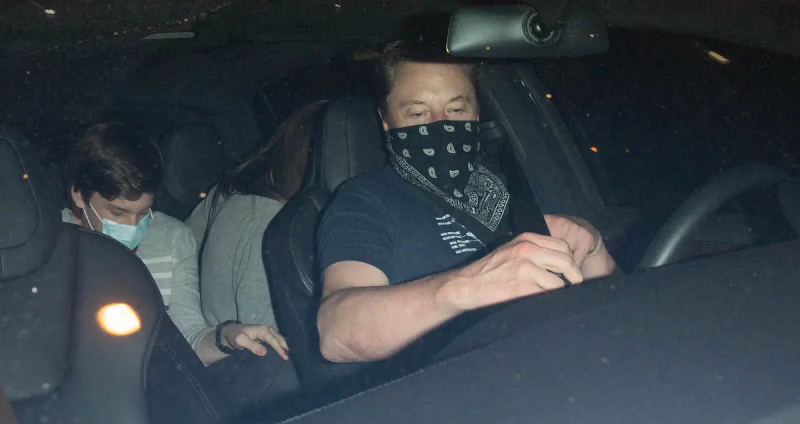 Elon Musks datter reagerer på fars virale Taylor Swift-tweet - 'Heinous Incel Nonsense'