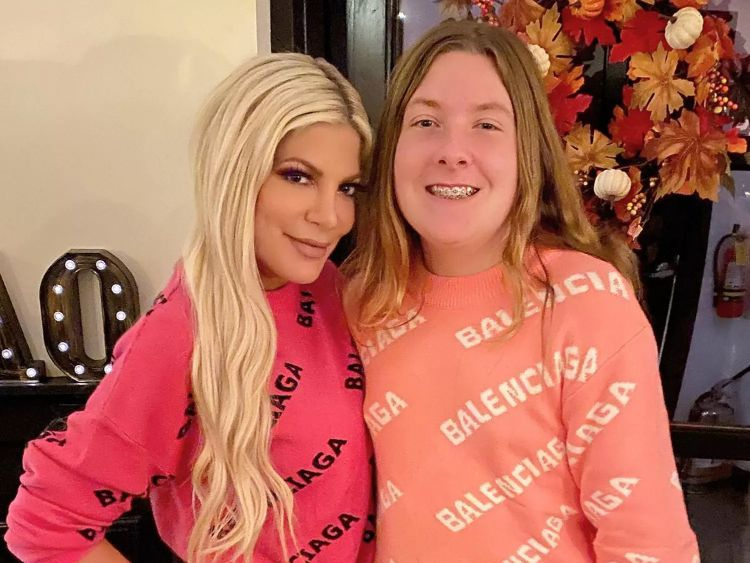   Tori Spelling Vermögen, Tori Spelling Kinder, Dean Mcdermott Kinder, Tori Spelling Alter, Tori Spelling Kinderalter, Tori Spelling Sohn, Tori Spelling Kindernamen, Dean Mcdermott Tochter Lola, Tori Spelling und Dean Mcdermotts Kinder