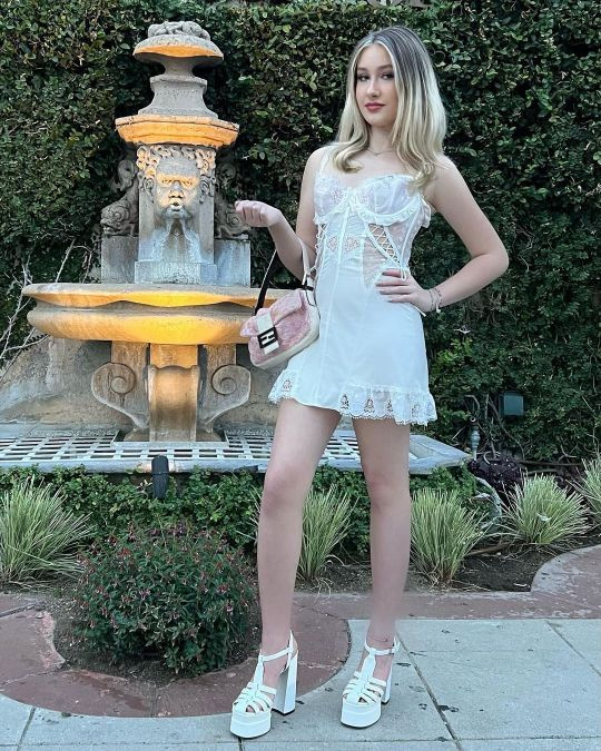  Tori Spelling Vermögen, Tori Spelling Kinder, Dean Mcdermott Kinder, Tori Spelling Alter, Tori Spelling Kinderalter, Tori Spelling Sohn, Tori Spelling Kindernamen, Dean Mcdermott Tochter Lola, Tori Spelling und Dean Mcdermotts Kinder