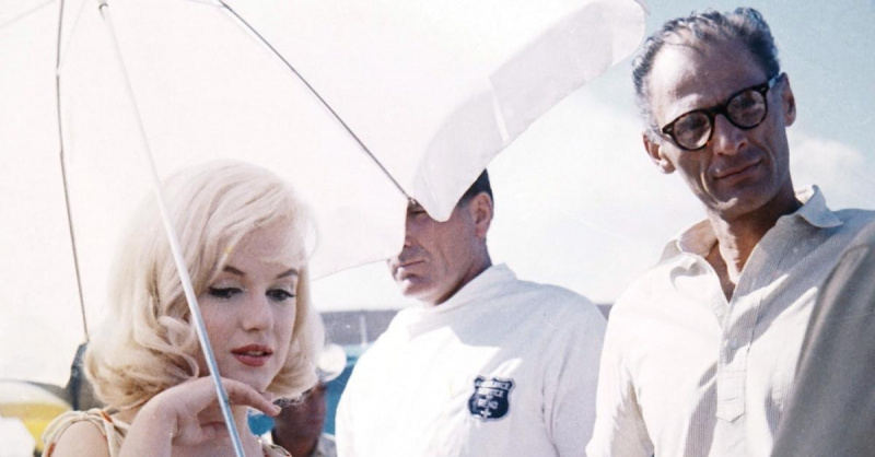 Marilyn Monroe e o então marido Arthur Miller no set de'The Misfits.'