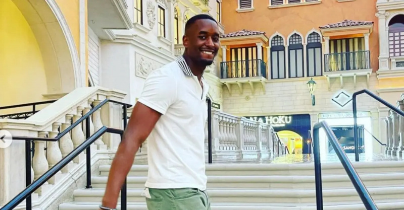   O concorrente da 20ª temporada de Bachelorette, Xavier Bonner, posa para uma foto no Instagram