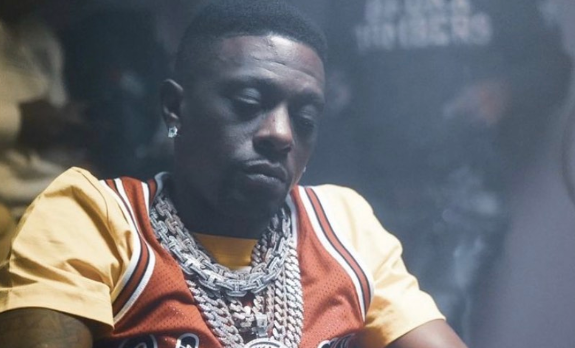 นี่คือเหตุผลที่ Boosie Badazz อยู่ในรถเข็น