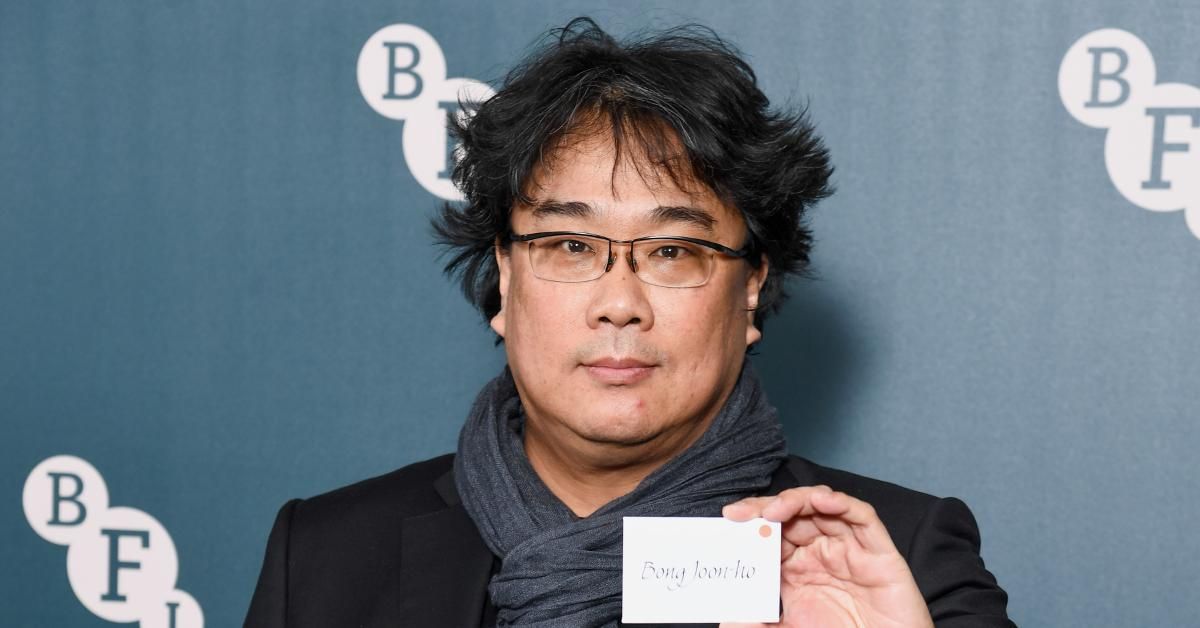ポン・ジュノは、2つの新しい脚本のうちの1つがすでに終了していることを確認します
