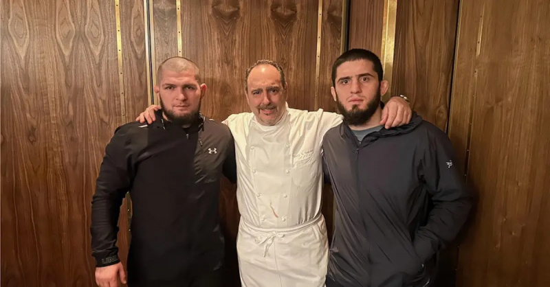 UFC savaşçıları Khabib Nurmagombertov Şef Barry