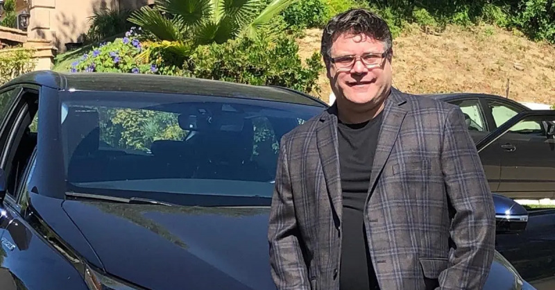 Sean Astin poseeraa valokuvassa Instagramissa.