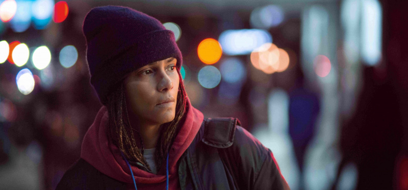   filme cu halle berry,filme cu Angelina Jolie în ordine,filme cu Angelina Jolie,film nou cu Angelina Jolie netflix,listă de filme viitoare cu Angelina Jolie,filmele viitoare cu Angelina Jolie 2023,data lansării lui Maude v Maude,trailerul Maude v Maude,filmul viitor cu Angelina Jolie,Halle berry filme viitoare