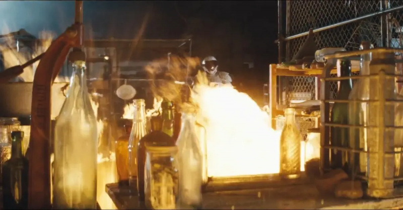 Hob'u yakan barış güçleri'Catching Fire.'