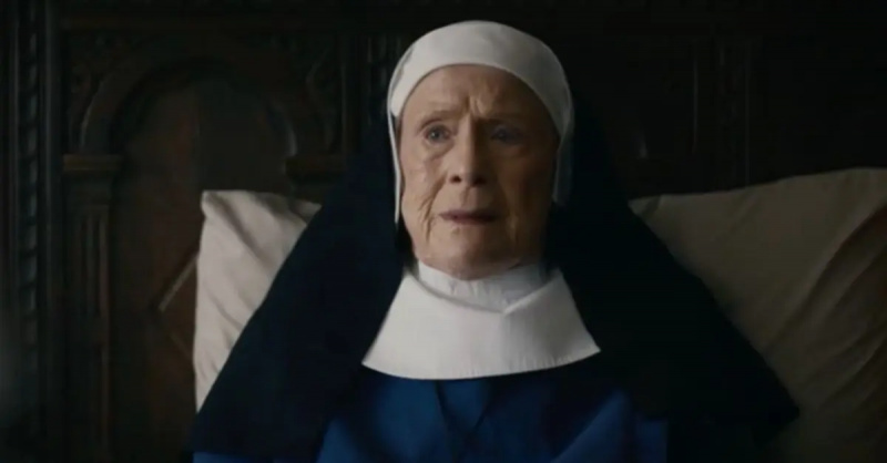 Siostra Monica Joan podczas sceny w finale sezonu 12'Call the Midwife'