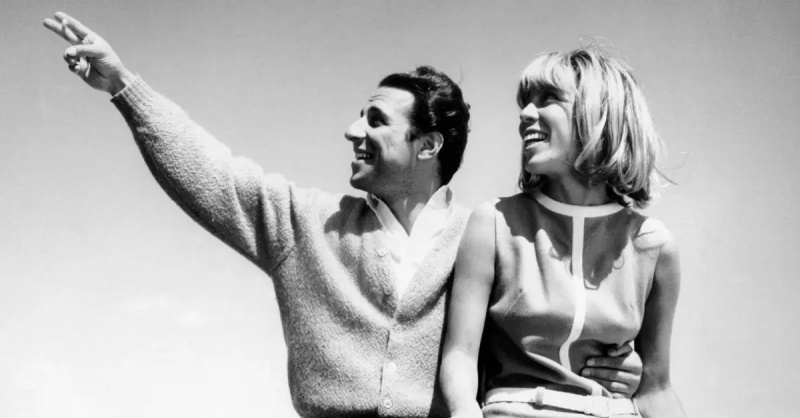 Barry Mann y Cynthia Weil posan para un retrato en 1965