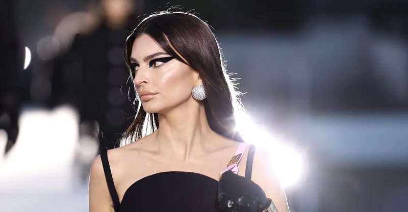 Siapakah Orang Tua Emily Ratajkowski?
