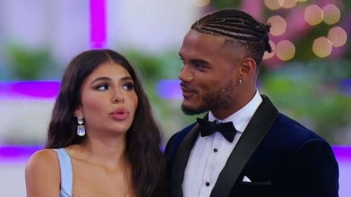   love island usa stagione 5,carmen love island usa,kassy love island usa,hannah love island usa,kassy e leo love island ancora insieme,kassy love island usa età,leo e kassy love island instagram,bergie e taylor love island,kassy e leo love island usa instagram,kassy e leo love island usa età,kassy e leo love island usa account instagram,kassy e leo love island usa instagram id,kassy e leo love island usa stagione 4,*kassy e leo love island usa instagram,leo e questo bacio, Leo ama Kate