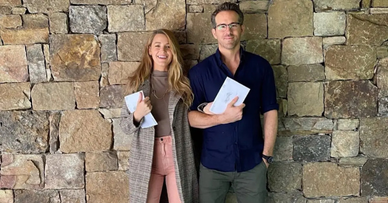 Blake Lively ja Ryan Reynolds seisid koos seina ääres pärast hääletamist 2020. aasta oktoobri alguses