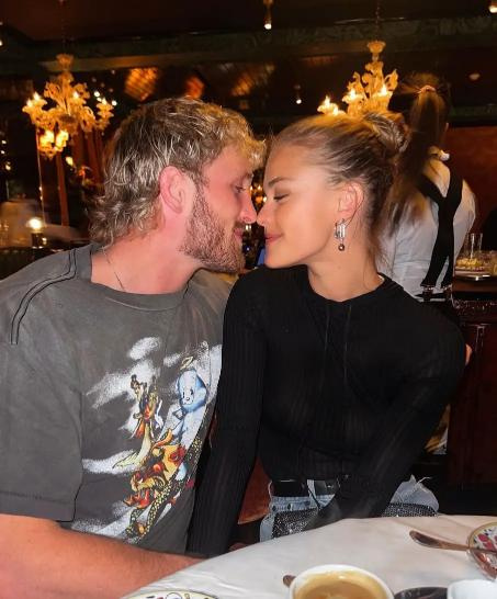   Logan Paul forlovet seg med Nina Agdal