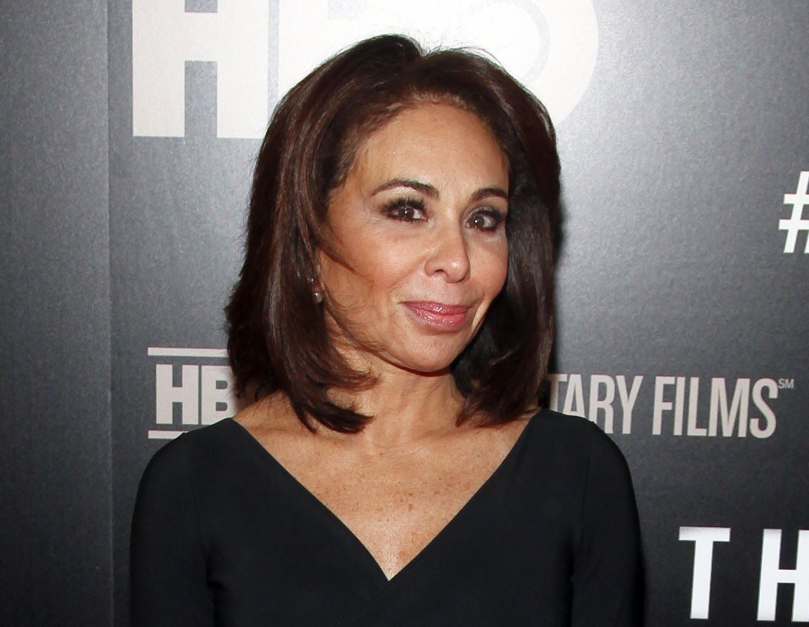 Fox News sunucusu Jeanine Pirro, yanlış bir şekilde ABD sınırının 'her yerden herkese açık' olduğunu iddia etti