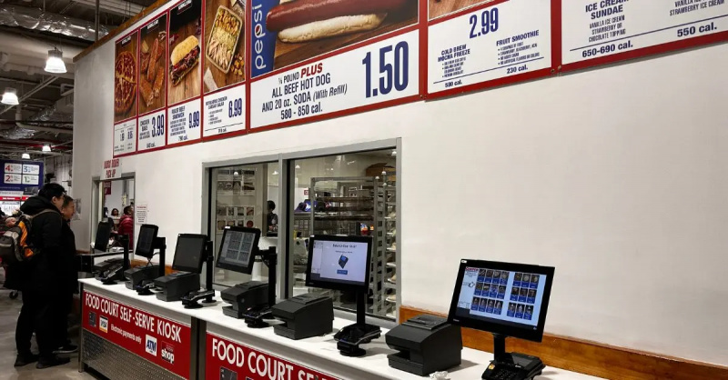 Een zelfbedieningskiosk voor foodcourts bij Costco