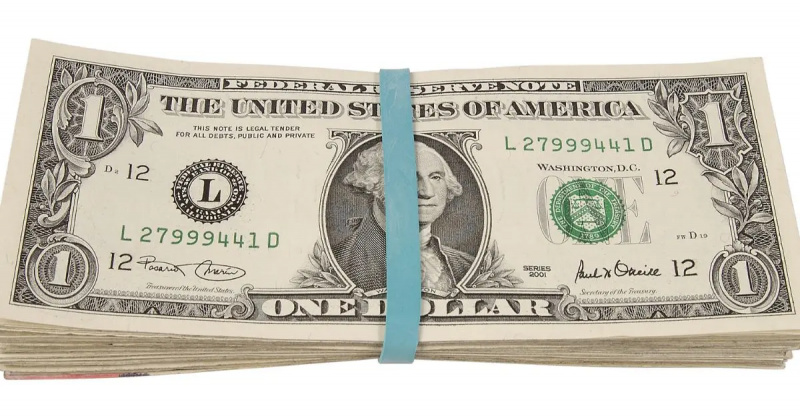 George Washington'un portresini de içeren bir dolarlık banknotun ön tarafı