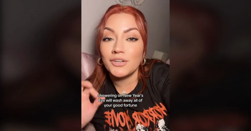 Ova žena kaže da je loša sreća tuširati se za Novu godinu i dijeli niz drugih praznovjerja