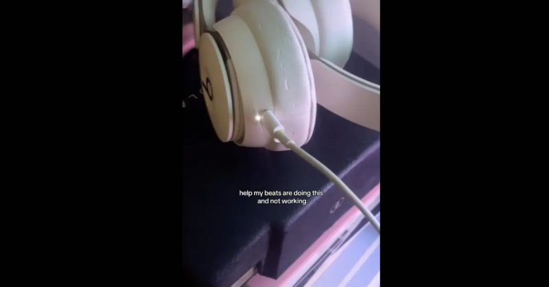 Wat betekent een knipperend wit licht op beats? Oorzaken en oplossingen uitgelegd