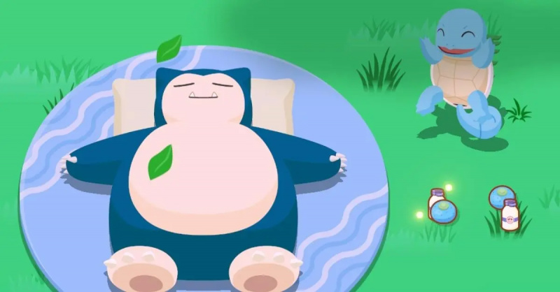 Snorlax sover med en Squirtle som jubler til venstre for dem.