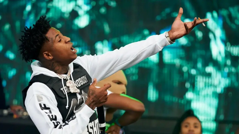 NBA YoungBoy выступает на JMBLYA в Далласе в 2019 году