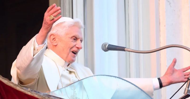 Papež Benedikt XVI