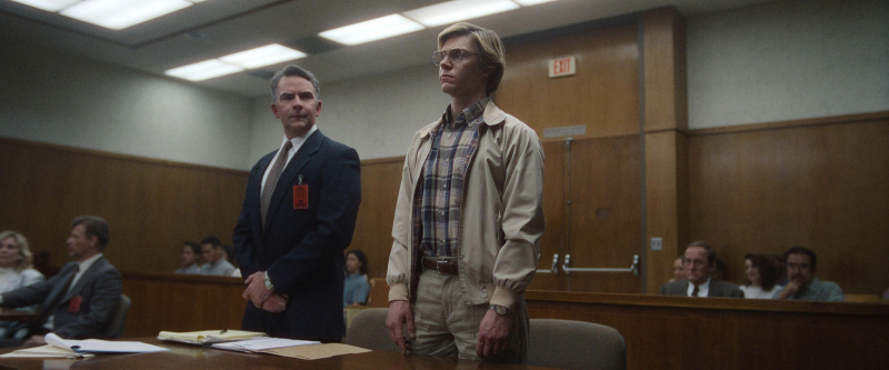 ジェフリー・ダーマー役のエヴァン・ピーターズ'Dahmer – Monster: The Jeffrey Dahmer Story.'