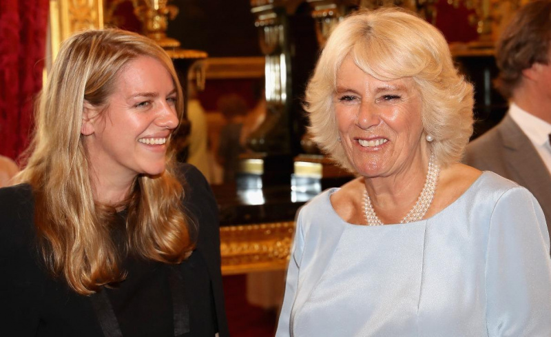 Laure Lopes și Camilla, Regina Consort
