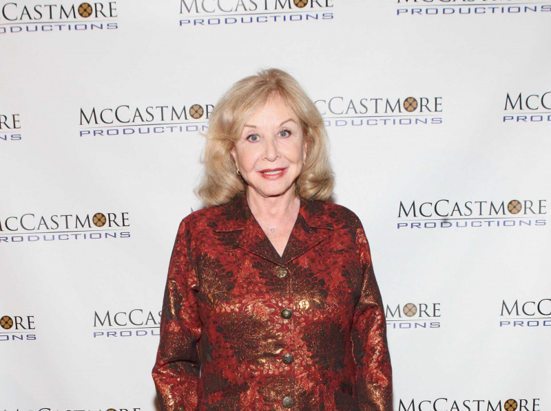Michael Learned joue le rôle de Catherine Dahmer dans'Dahmer — Monster: The Jeffrey Dahmer Story.'