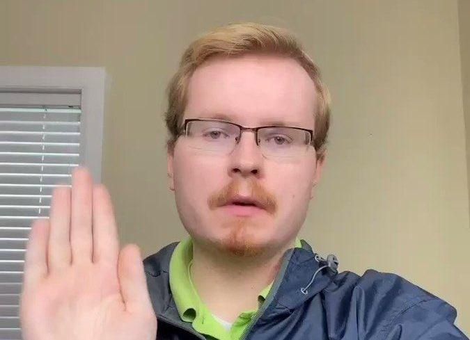 Jorobe heeft het internet verlaten nadat een TikToker hem beschuldigde van verzorging