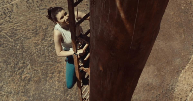 Grace Caroline Currey trong'Fall.'