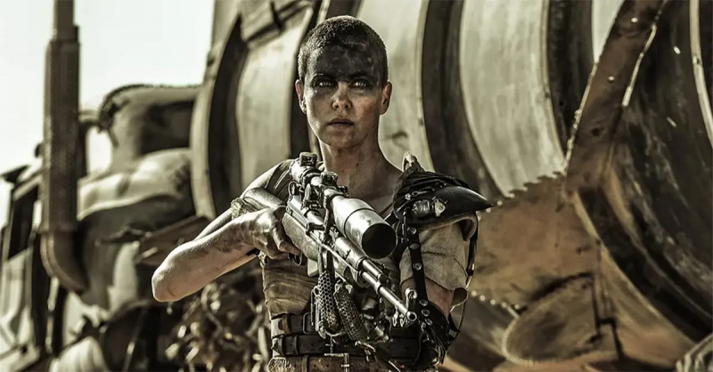  Charlize Theron ca Furios în'Mad Max: Fury Road.' 