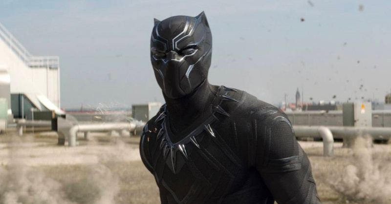 Chadwick Boseman mint T'Challa / Black Panther in 'Captain America: Civil War.'